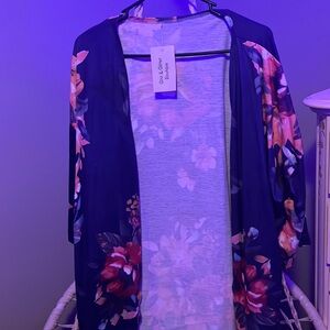 floral cardigan woman